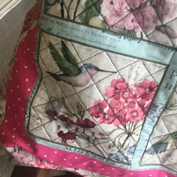 CLOSEOUT SALE $25 NWT Hand Crafted Quilted Set 2 LG Hummingbird Garden Pillows - Picture 8 of 12
